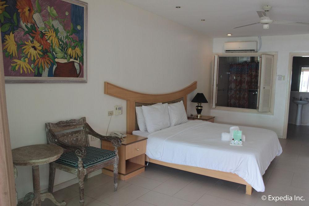 Wild Orchid Beach Resort Olongapo Exterior foto