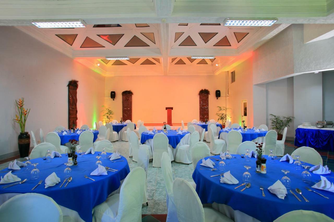 Wild Orchid Beach Resort Olongapo Exterior foto