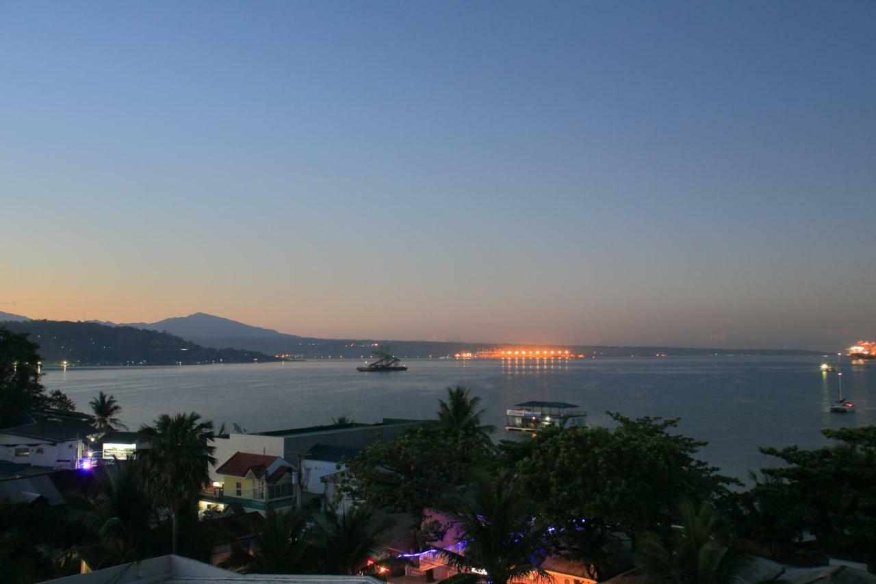 Wild Orchid Beach Resort Olongapo Exterior foto